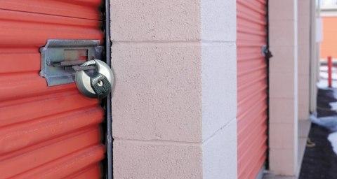 Kłódka tarczowa z kluczem Master Lock M40EURDCC Kłódka tarczowa z kluczem Master Lock M40EURDCC