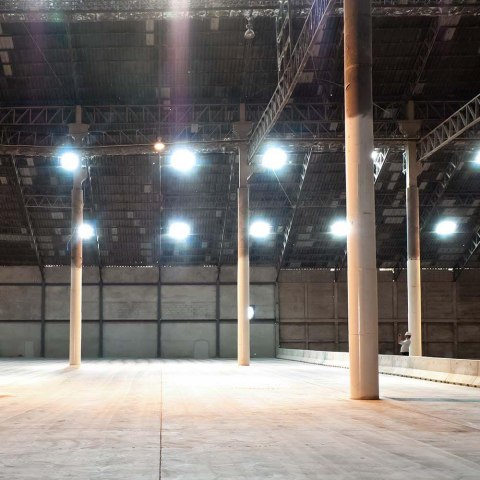 Oprawa LED High Bay V-TAC 100W 110st 120Lm/W IP65 VT-92100 6500K 10200lm Oprawa LED High Bay V-TAC 100W 110st 120Lm/W IP65 VT-92100 6500K 10200lm