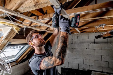 ZESTAW COMBO 18V SB 18 LT BL + SSD 18 LT 200 BL 2*5.2AH METABO ZESTAW COMBO 18V SB 18 LT BL + SSD 18 LT 200 BL 2*5.2AH METABO