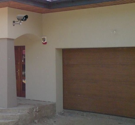 Atrapa kamery tubowej, diody IR LED, srebrna, IR1100S Atrapa kamery tubowej, diody IR LED, srebrna, IR1100S