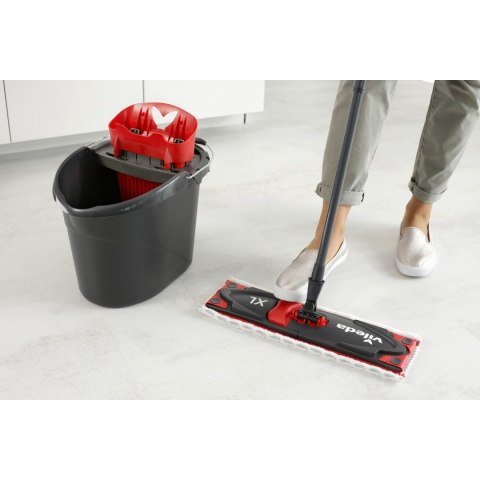 Mop płaski z drążkiem teleskopowym Vileda Ultramax XL Mop płaski z drążkiem teleskopowym Vileda Ultramax XL