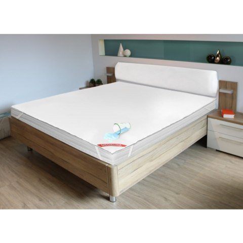 Nakładka, ochraniacz na materac wodoodporna gładka 140x200cm Medicline Nakładka, ochraniacz na materac wodoodporna gładka 140x200cm Medicline