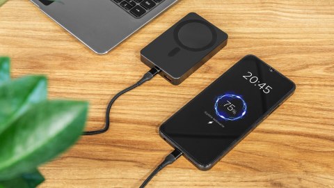 POWERBANK indukcyjny Kruger&Matz 10000 mAh Mag Safe czarny POWERBANK indukcyjny Kruger&Matz 10000 mAh Mag Safe czarny