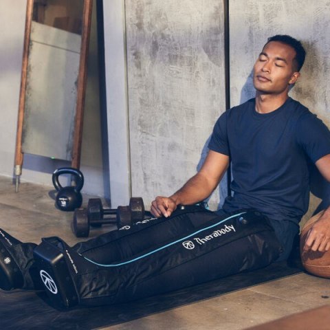 Buty kompresyjne Therabody Recovery JetBoots rozm. L z wbudowanym aparatem do drenażu limfatycznego Buty kompresyjne Therabody Recovery JetBoots rozm. L z wbudowanym aparatem do drenażu limfatycznego
