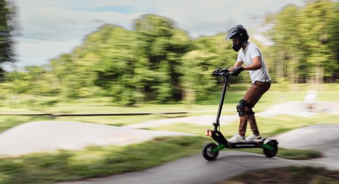 Hulajnoga elektryczna RUPTOR R6 V3 Miedziany Hulajnoga elektryczna RUPTOR R6 V3 Miedziany
