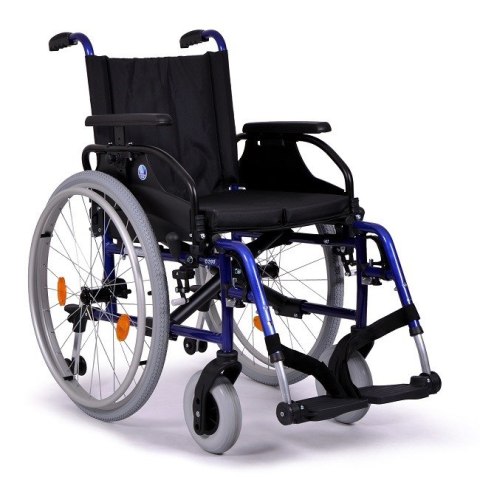Wózek ze stopów lekkich - model D200 szer. siedz. wózka inw. - 42 cm Wózek ze stopów lekkich - model D200 szer. siedz. wózka inw. - 42 cm