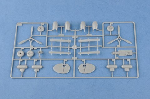 Model plastikowy p-38l-5-l0 lightning amerykański samolot bojowy Model plastikowy p-38l-5-l0 lightning amerykański samolot bojowy