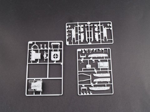 Model plastikowy chtz s-65 rosyjski ciągnik Model plastikowy chtz s-65 rosyjski ciągnik