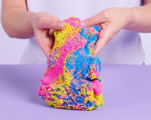 Kinetic sand zgniataj i twórz Kinetic sand zgniataj i twórz