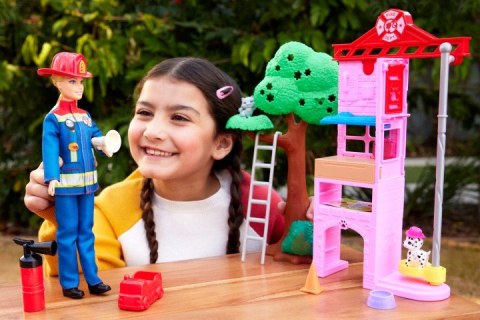 Lalka barbie strażaczka z akcesoriami Lalka barbie strażaczka z akcesoriami