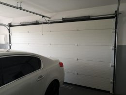 Brama garażowa segmentowa Jarmex z napędem DEA (Wymiar: 2260x3000mm)
