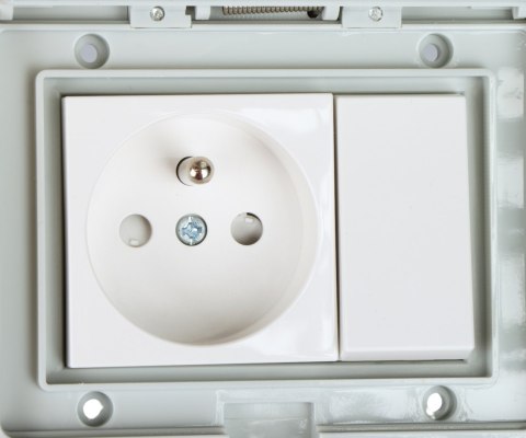GNIAZDO NATYNKOWE POJEDYNCZE Z ŁĄCZNIKIEM ATLO-S1IP5-SW 220 ... 240 V 10 A ATLO GNIAZDO NATYNKOWE POJEDYNCZE Z ŁĄCZNIKIEM ATLO-S1IP5-SW 220 ... 240 V 10 A ATLO