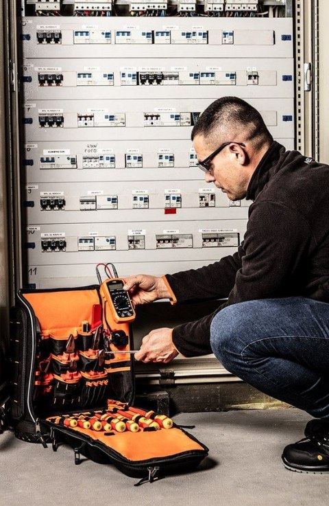PLECAK ELEKTRYKA 31 ELEMENTÓW PLECAK ELEKTRYKA 31 ELEMENTÓW